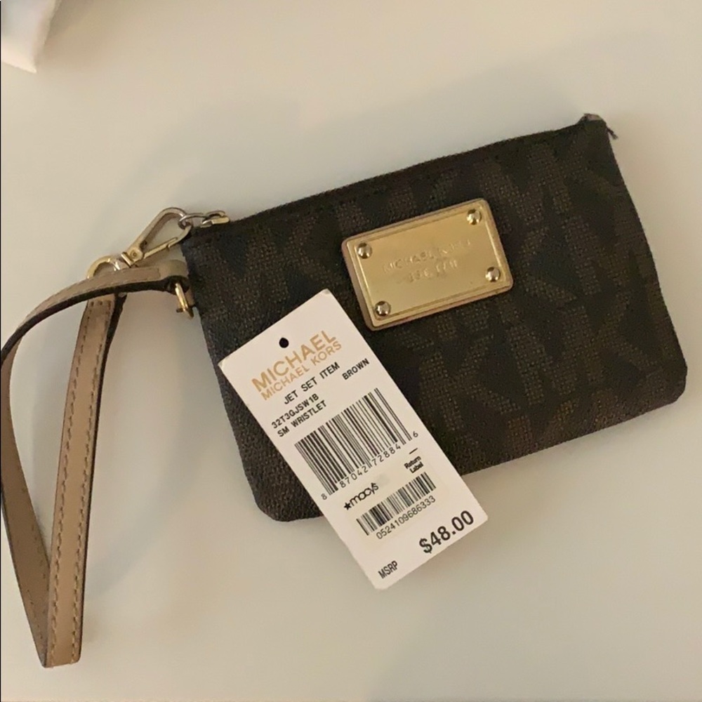 Michael kors jet set small wristlet
